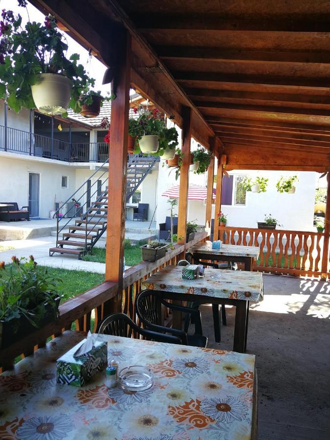 Vila Baciu Hotel Tuzla Exterior foto