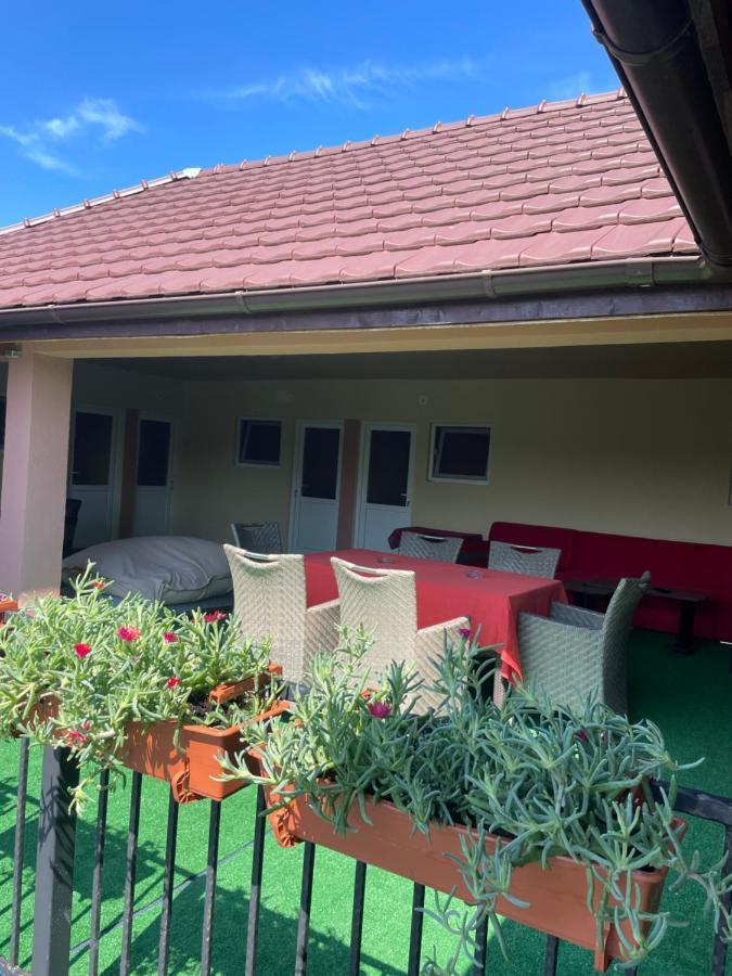 Vila Baciu Hotel Tuzla Exterior foto